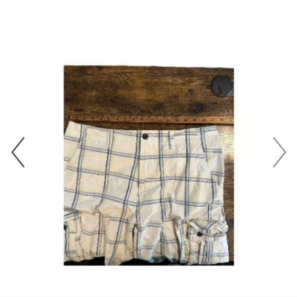 Old Navy Cargo Shorts men's Butterscotch color sz 40 - Picture 3 of 11